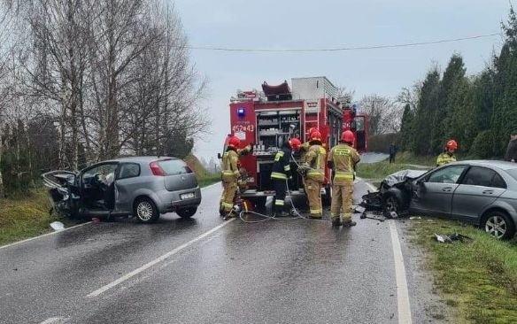 Groźny wypadek wydarzył się w sobotę w miejscowości Podszkodzie