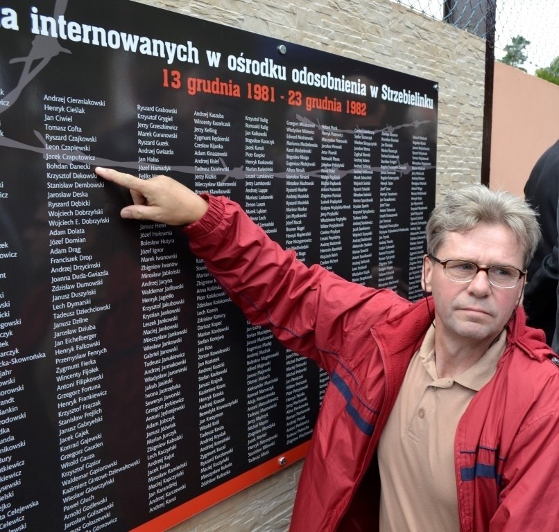 W Strzebielinku odsłonięto tablicę upamiętniającą internowanych [ZDJĘCIA]