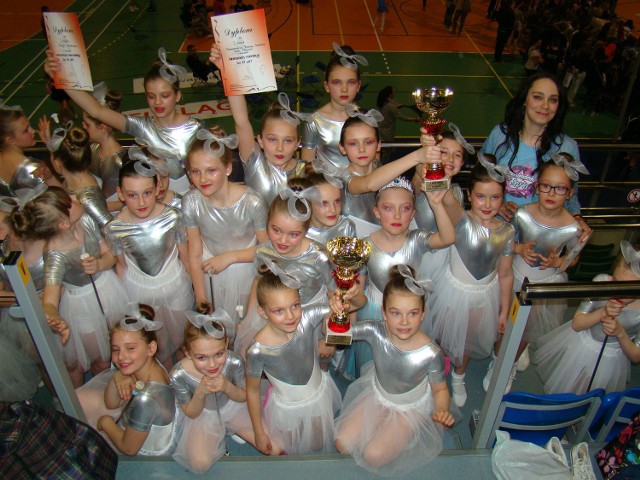 W imprezie tej wzięło udział 1500 młodych tancerzy z północnej polski. Nasze miasto było reprezentowane przez Zespół Cheerleaderek PASJA .