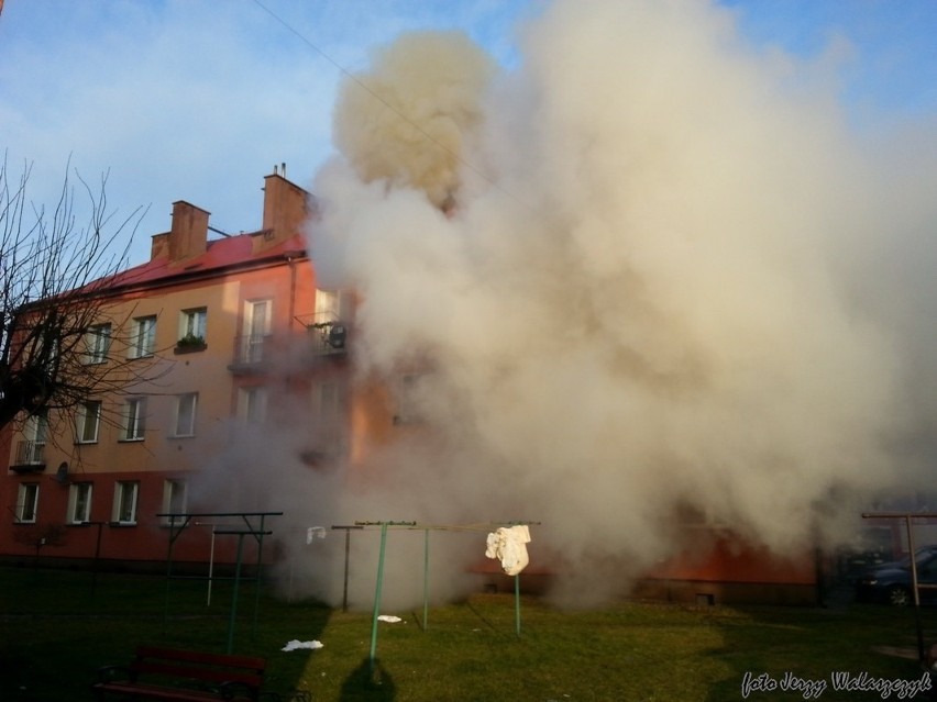 Eksplozja była tak potężna, że uszkodzeniu uległa elewacja...