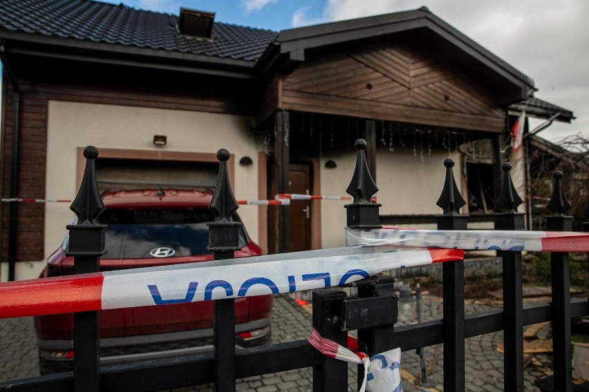 Tragiczny pożar domu w Choroszczy. W budynku znaleziono...