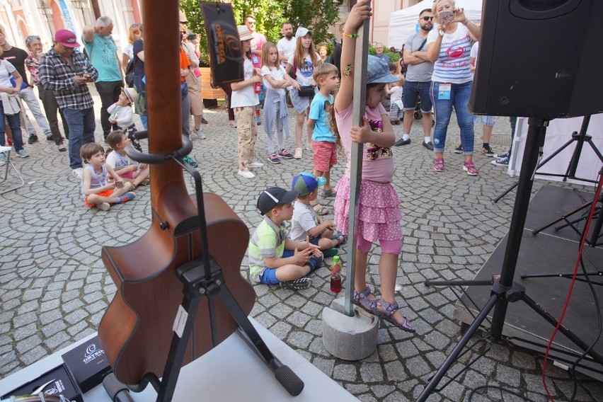 Sobota to drugi dzień III Festiwalu Cały Poznań Ukulele....