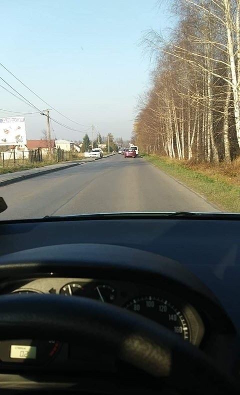 Kierujący BMW jadąc w kierunku Krasnego zderzył się z...