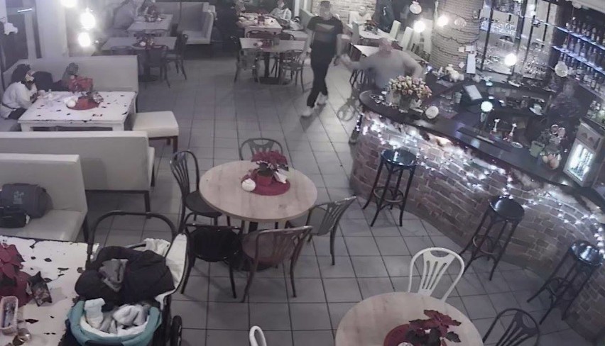 Demolował restaurację w Kozienicach, groził też personelowi. Agresywnego 41-latka zatrzymali policjanci. Sąd aresztował go na trzy miesiące