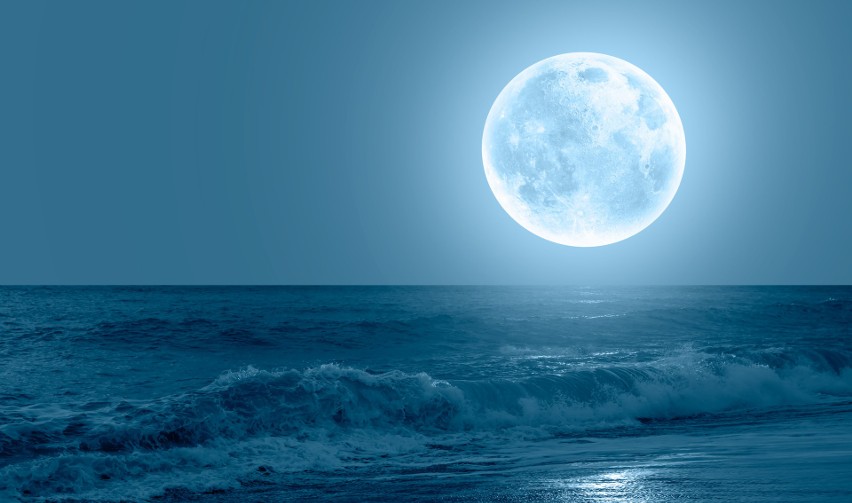 Nazwa Niebieski Księżyc nawiązuje do liczby pełni księżyca w...