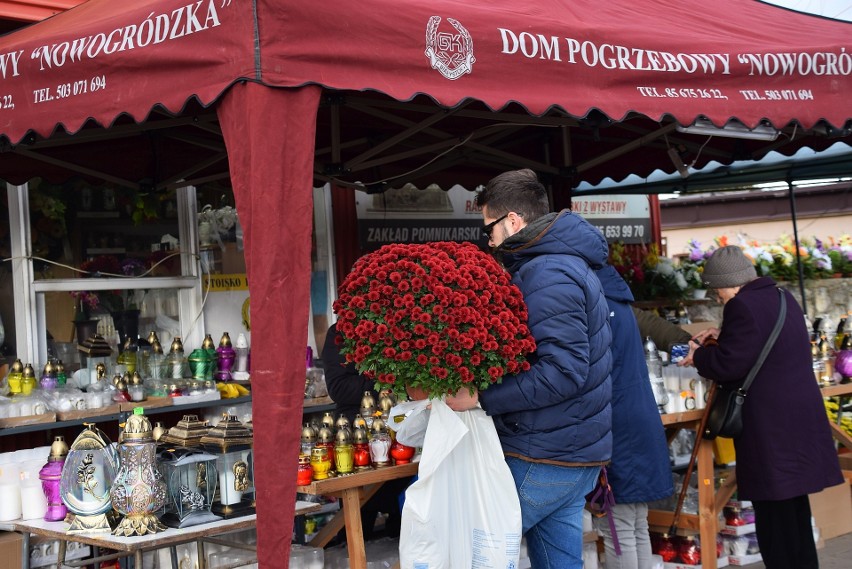 01.11.2019, czyli dzień Wszystkich Świętych tradycyjnie...