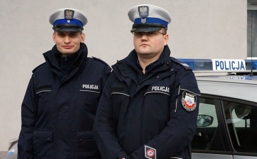 Policjanci z Rybnika uratowali mieszkańca powiatu...