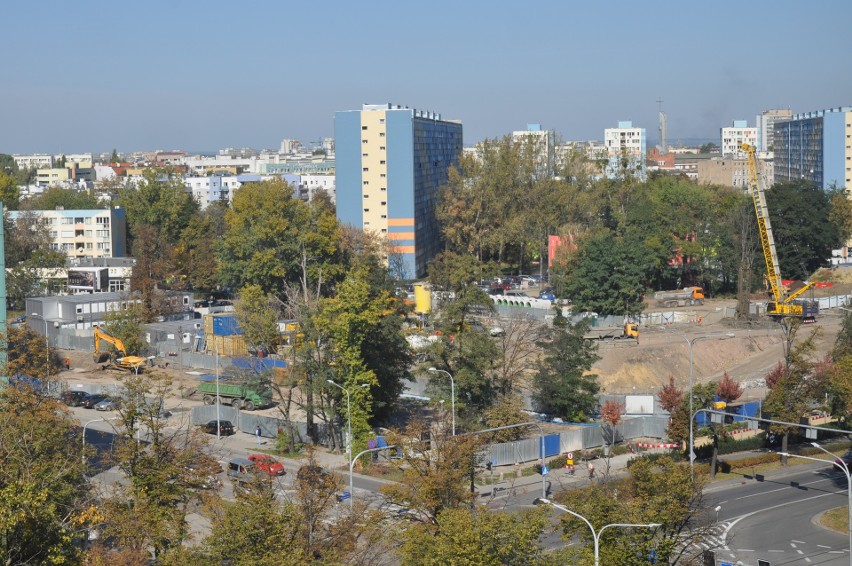 Nowy biurowiec powstaje tuż przy Sky Tower. To Centrum Południowe [WIZUALIZACJE, ZDJĘCIA]