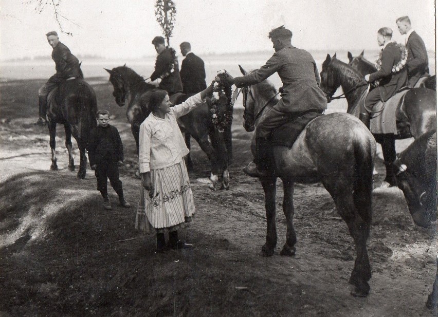 Procesje konne w Wielki Poniedziałek Ostropa