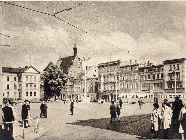 Stary Rynek - pocztówka z lat siedemdziesiątych