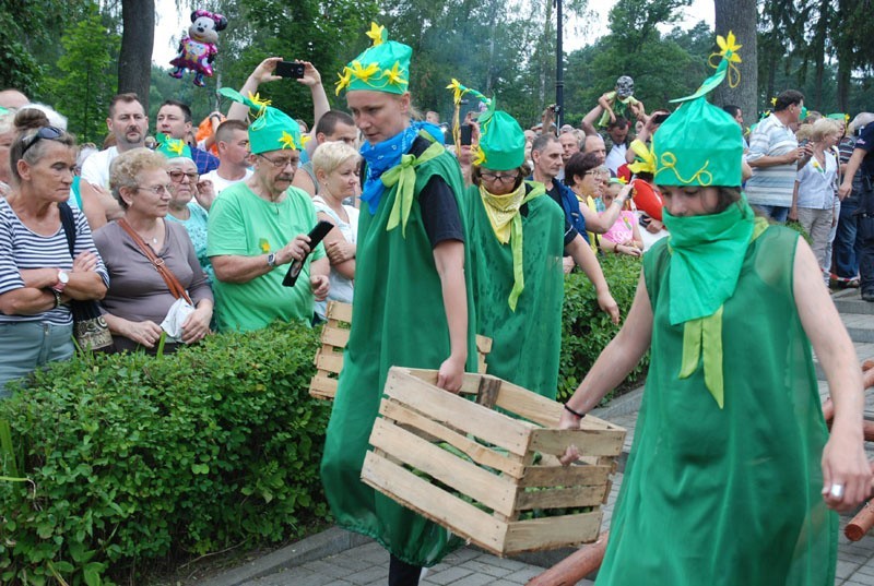 Na jarmark do Kalisza Pomorskiego przyjechało wielu turystów...