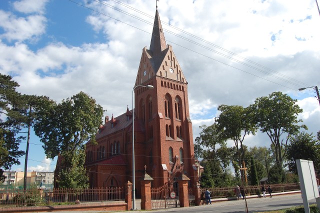Odbudowana wieża kościoła pw. św. Stanisława znów góruje nad miastem. Stąd w południe rozbrzmiewać ma hejnał Nakła.