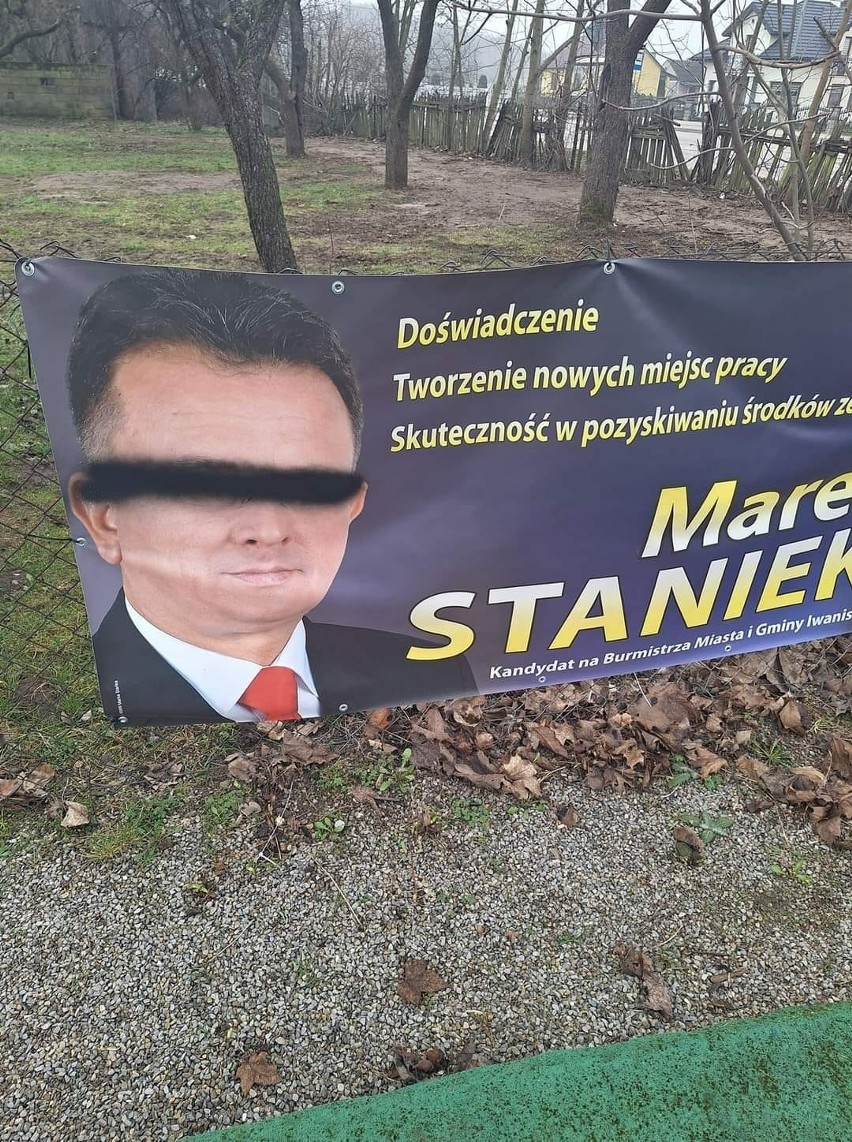 Wandal zniszczył plakaty starającego się o reelekcję burmistrza gminy Iwaniska. Policja bada sprawę