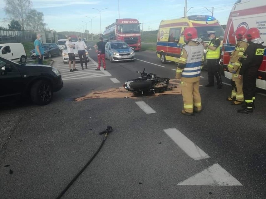 W ciężkim stanie trafił do szpitala motocyklista ranny w...