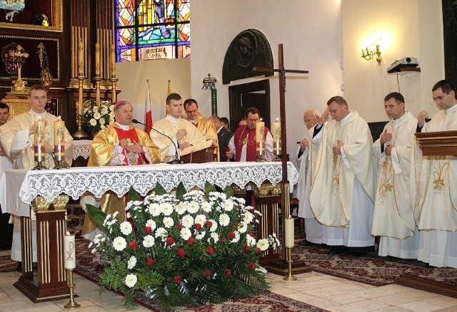 Msza za Ojczyznę, z udziałem między innymi wojska z radomskiej jednostki na Sadkowie, odbyła się w kościele garnizonowym.
