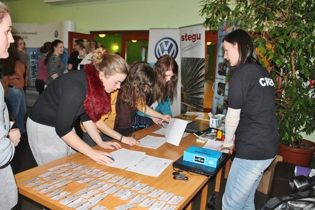 Pierwsi uczestnicy seminarium wpisywali się na listę uczestników już w sobotę. Seminarium potrwa do Wielkiego Piątku rano.