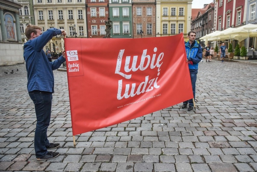 Happening na Starym Rynku: Poznaniacy pokazali, że lubią...