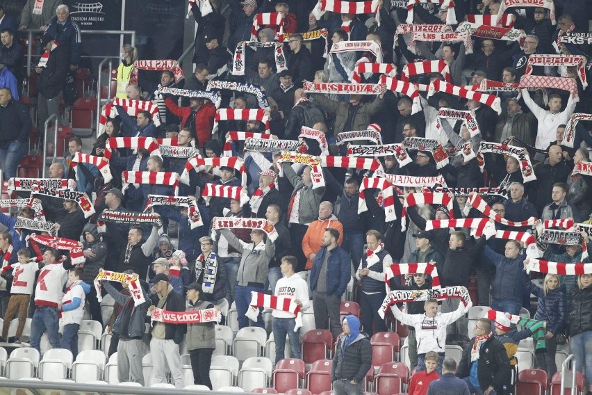 Wściekli kibice ŁKS na stadionie po porażce z Zagłębiem Sosnowiec ZDJĘCIA