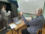 Nauczyciel z Koszalina wraz z uczniami nagrał płytę z kolędami i pastorałkami
