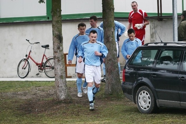 Piłkarze Zwolenianki Zwoleń zagrają w niedzielę na własnym boisku ze Zrywem Sobolew. 