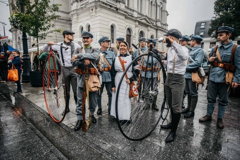 Akcja "Expressu Ilustrowanego" - Od placu Wolności do Niepodległości! 