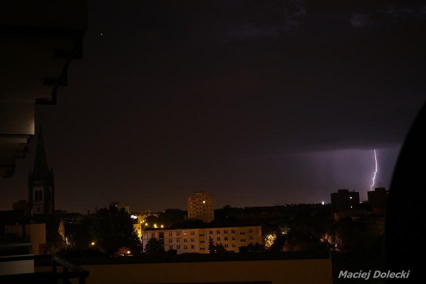 Nocna burza nad Wrocławiem (ZDJĘCIA)