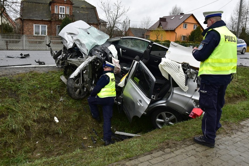 Groźny wypadek w Gorzycach. Dwie osoby ranne