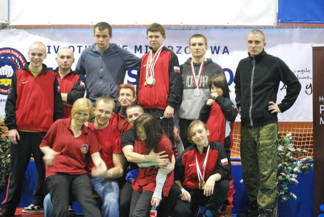 Młodzi sportowcy Tang Soo Do z Przysuchy zdobyli kilka medali na zakończonych właśnie Mistrzostwach Polski w Puławach.