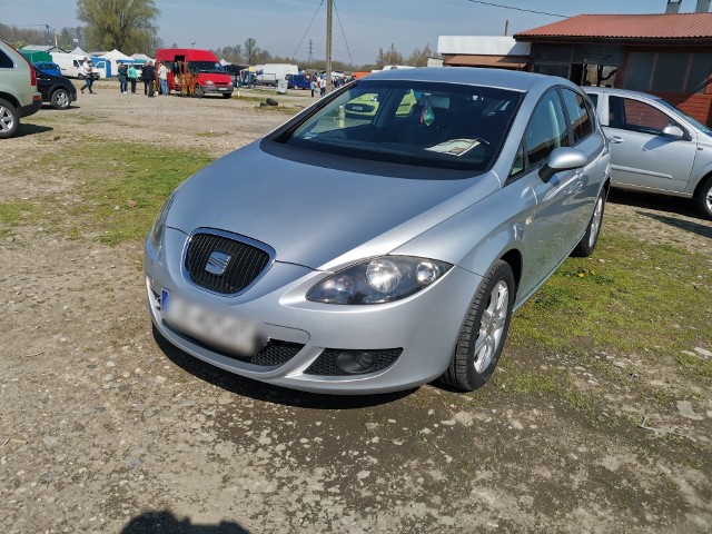 Seat Leon z 2008 roku. Silnik 1,6 benzyna o mocy 102 KM. Stan licznika: 223 tys. km. Cena do uzgodnienia.