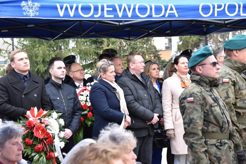 Opolanie uczcili pamięć 96 ofiar katastrofy smoleńskiej