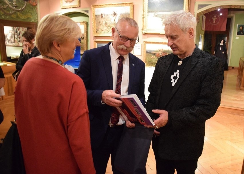 Gmina Masłów promowała się w szwajcarskiej bibliotece. Przed laty pracował tam Żeromski [WIDEO, ZDJĘCIA]