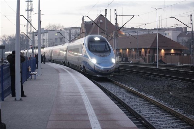 Pendolino przejechało dziś przez Opole około godziny 15.30.