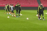 Sergio Ramos ćwiczy rzuty wolne na treningu Hiszpanii (WIDEO)