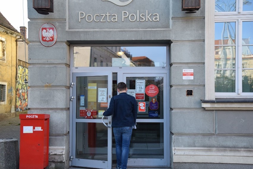 Budynek Poczty Polskiej na placu Pocztowym w Zielonej Górze...