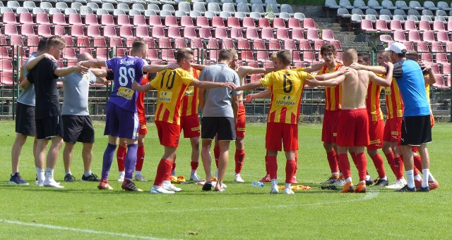 Tak juniorzy Korony cieszyli się po zwycięstwie z GKS Bełchatów. Pokonali rywala 1:0.