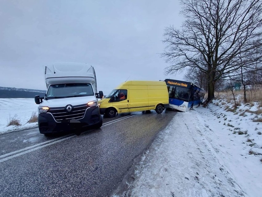 Wypadek w Brzoskwini w gminie Zabierzów