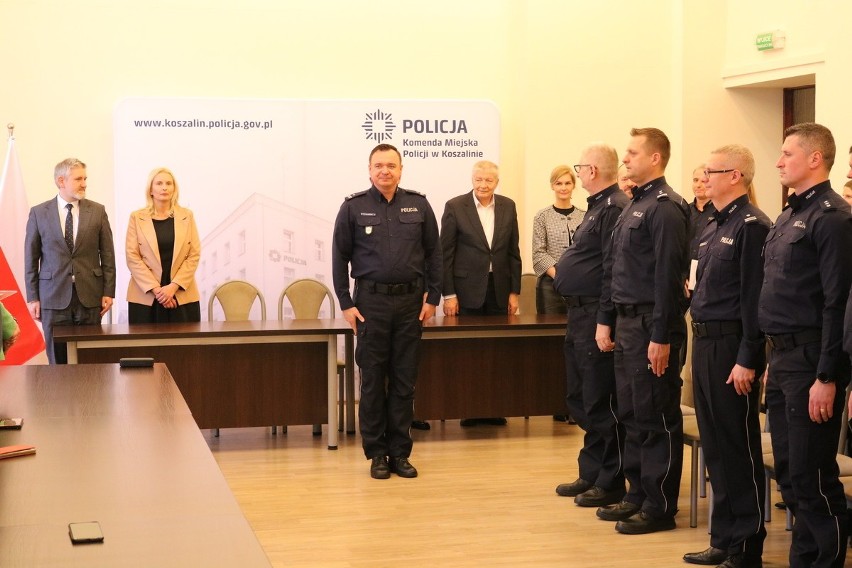 Koszalińska policja podsumowała rok 2023: interwencje, kradzieże, bójki [ZDJĘCIA]