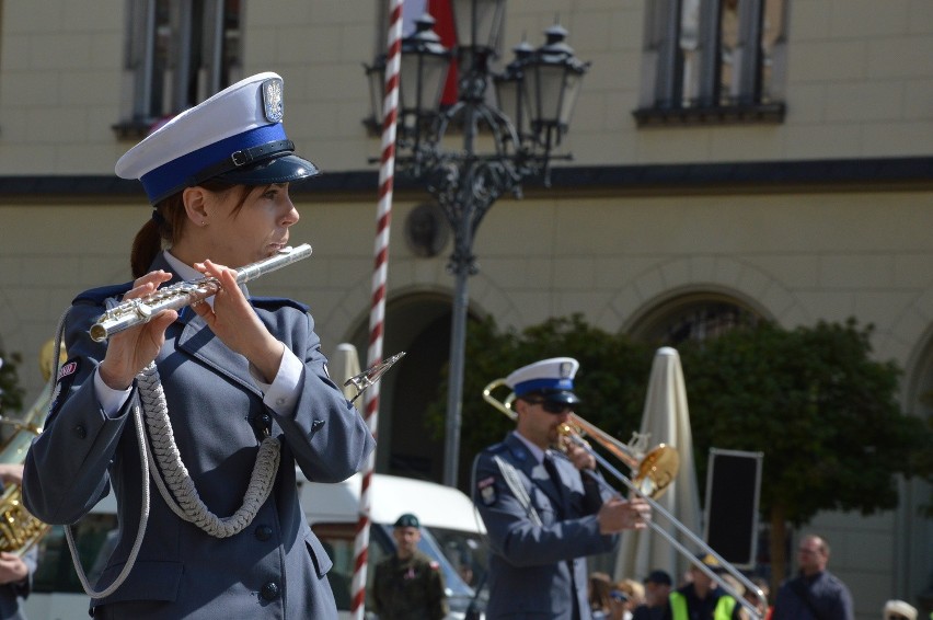 Obchody Dnia Flagi Rzeczypospolitej Polskiej na wrocławskim...