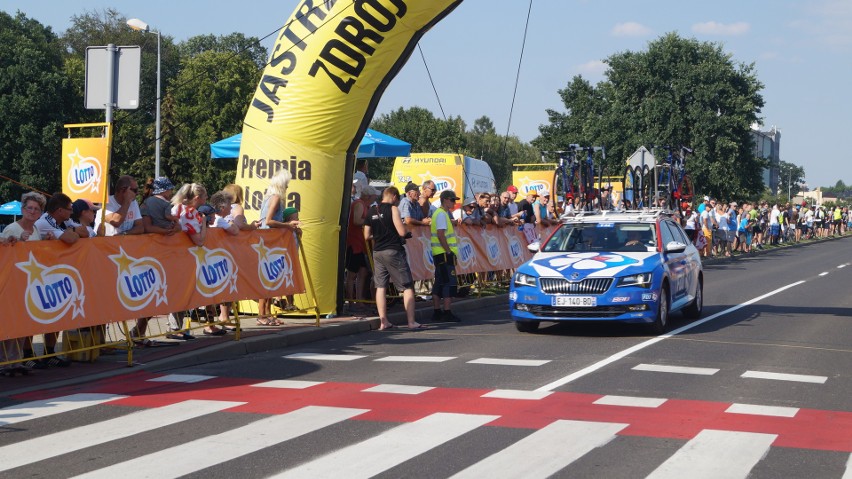 Tour de Pologne 2017 w Jastrzębiu. Kolarze mkną przed siebie