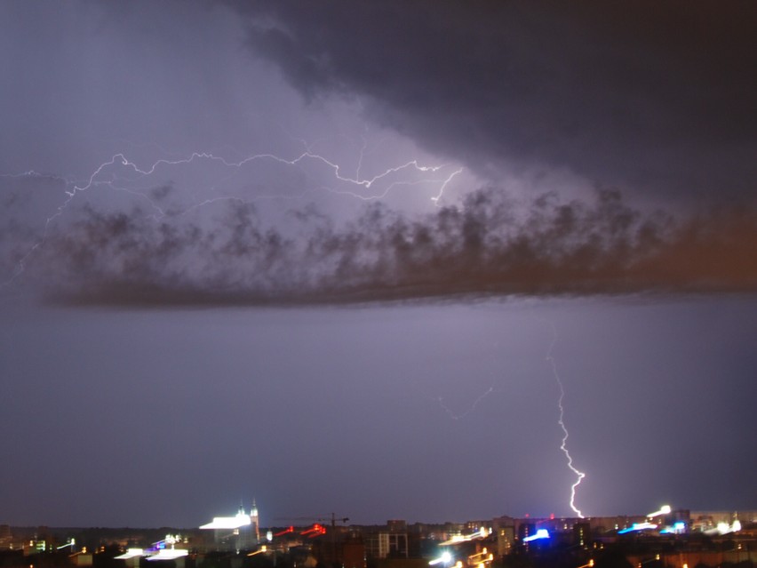 To był burzowa noc w województwie podlaskim. Na szczęście...