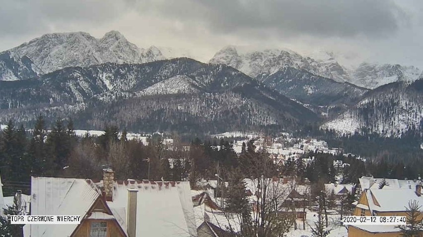 Tatry. Wyjątkowe trudne warunki w górach. Silny wiatr, zamieć śnieżna