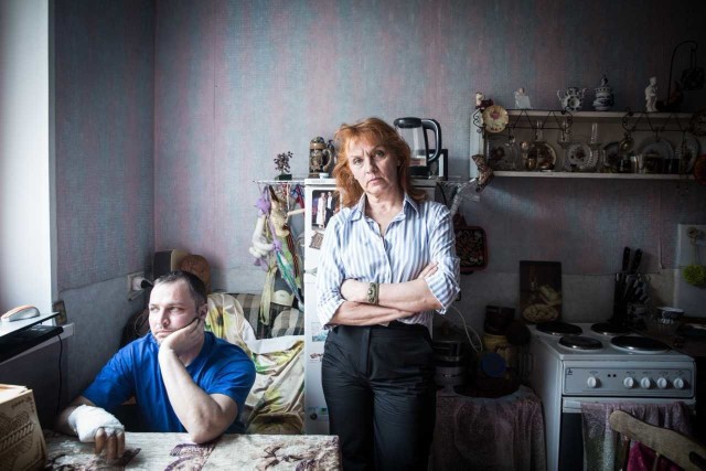 Autorem Zdjęcia Roku jest Anna Bedyńska – a zwycięska fotografia przedstawia Wasilija i jego matkę, która poświęciła życie na walkę z systemem rosyjskiego sądownictwa, by wyciągnąć syna z kolonii karnej (gdzie spędził 13 lat), udowadniając, że jest jednak niewinny.