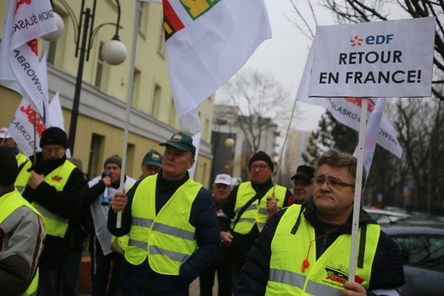 Manifestacja pracowników ZEC w Katowicach