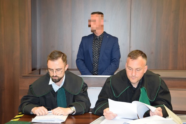 Aktem oskarżenia objęto czterech młodych mężczyzn. Proces w tej sprawie ruszył dziś (24.05) przed Sądem Okręgowym w Opolu.