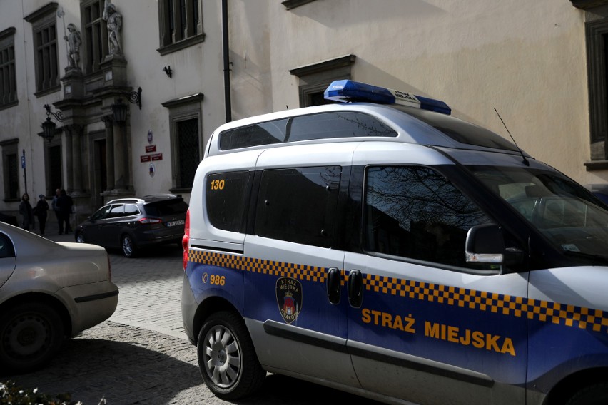28-latek przyznał się do wysyłania gróźb i planowania zamachu na Sejm