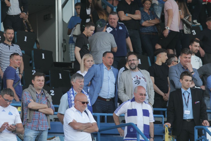 Ruch Chorzów - GKS Katowice 1:0. Tak cieszyli się kibice i piłkarze Niebieskich ZDJĘCIA