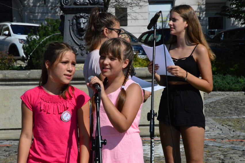 Myślenice. Koncert pod chmurką                