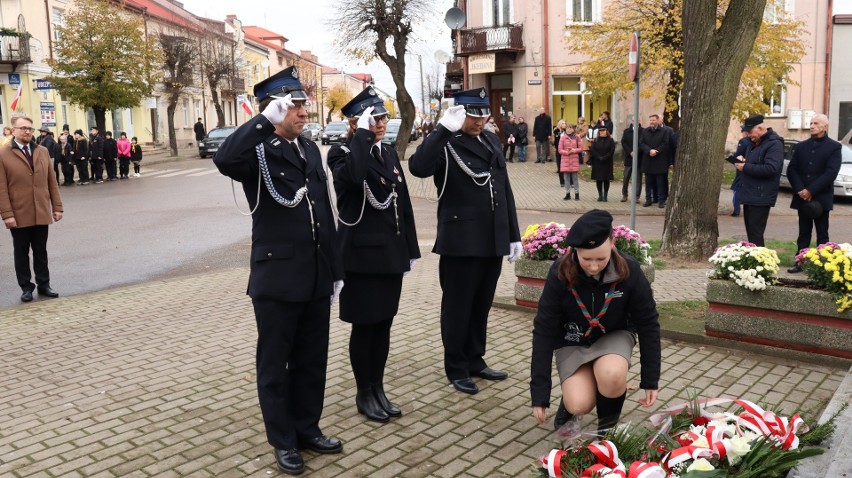 Święto Odzyskania Niepodległości w Makowie Mazowieckim: msza święta i złożenie wieńców