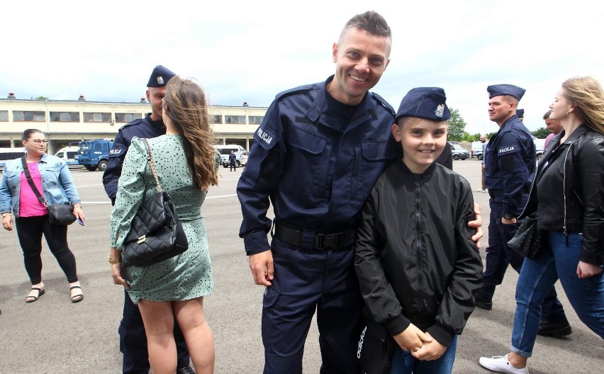 Policja złożyła życzenia z okazji Dnia Ojca policjantom,...