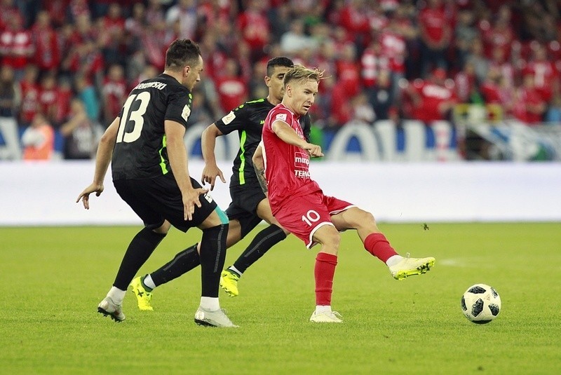 Widzew Skra Częstochowa. Piłkarska drużyna Widzewa.  W Łodzi starcie II-ligowych  beniaminków